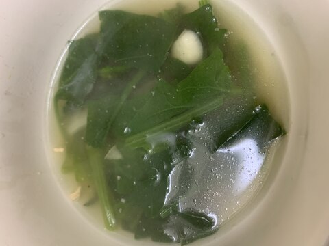 水炊きの残り水活用⭐︎ほうれん草のコンソメスープ